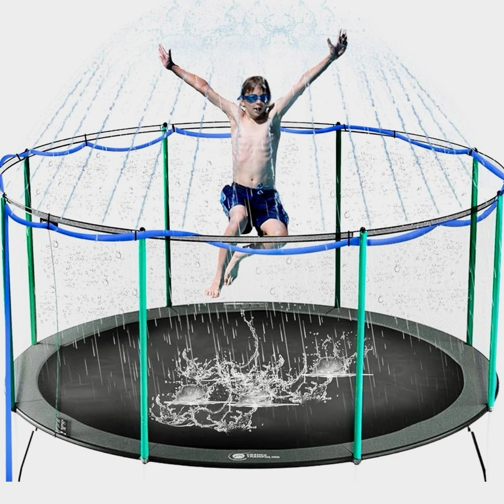 NEW IN BOX! Outdoor Trampoline Water Sprinkler! 💦